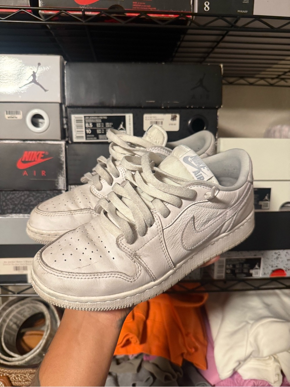 Nike Low-Top Sneakers in White